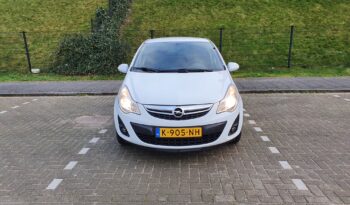 
										Opel Corsa 1.2i 63Kw 5 Deurs ‘Black & White Edition’ full									