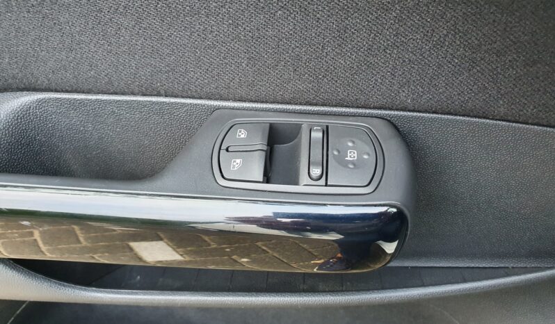 
								Opel Corsa 1.2i 63Kw 5 Deurs ‘Black & White Edition’ full									